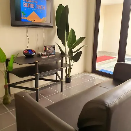 Swimming Pool Party House Apartment Batu Pahat Exterior photo